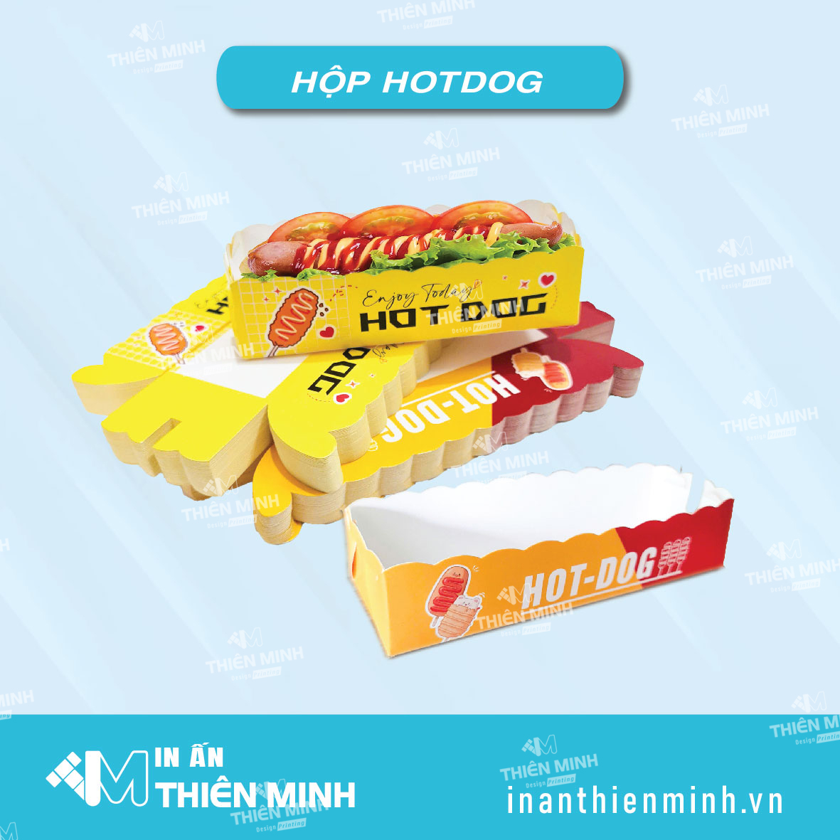 hộp đựng và bánh hotdog bên trên