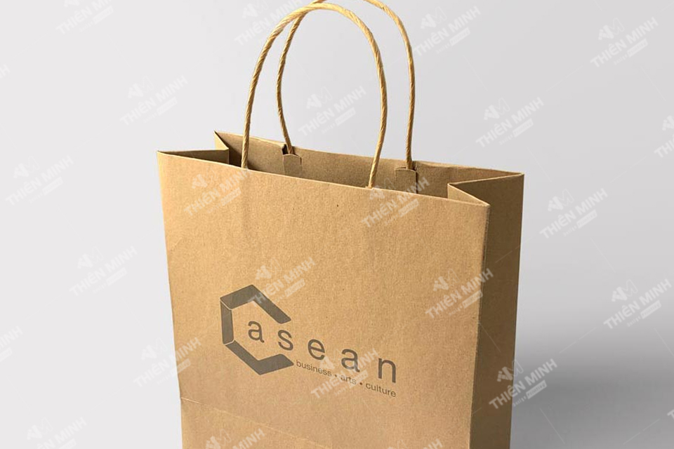 Thiết kế logo in lên túi giấy