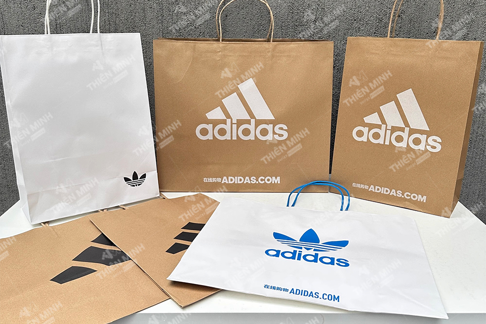 Thiết kế logo in lên túi giấy