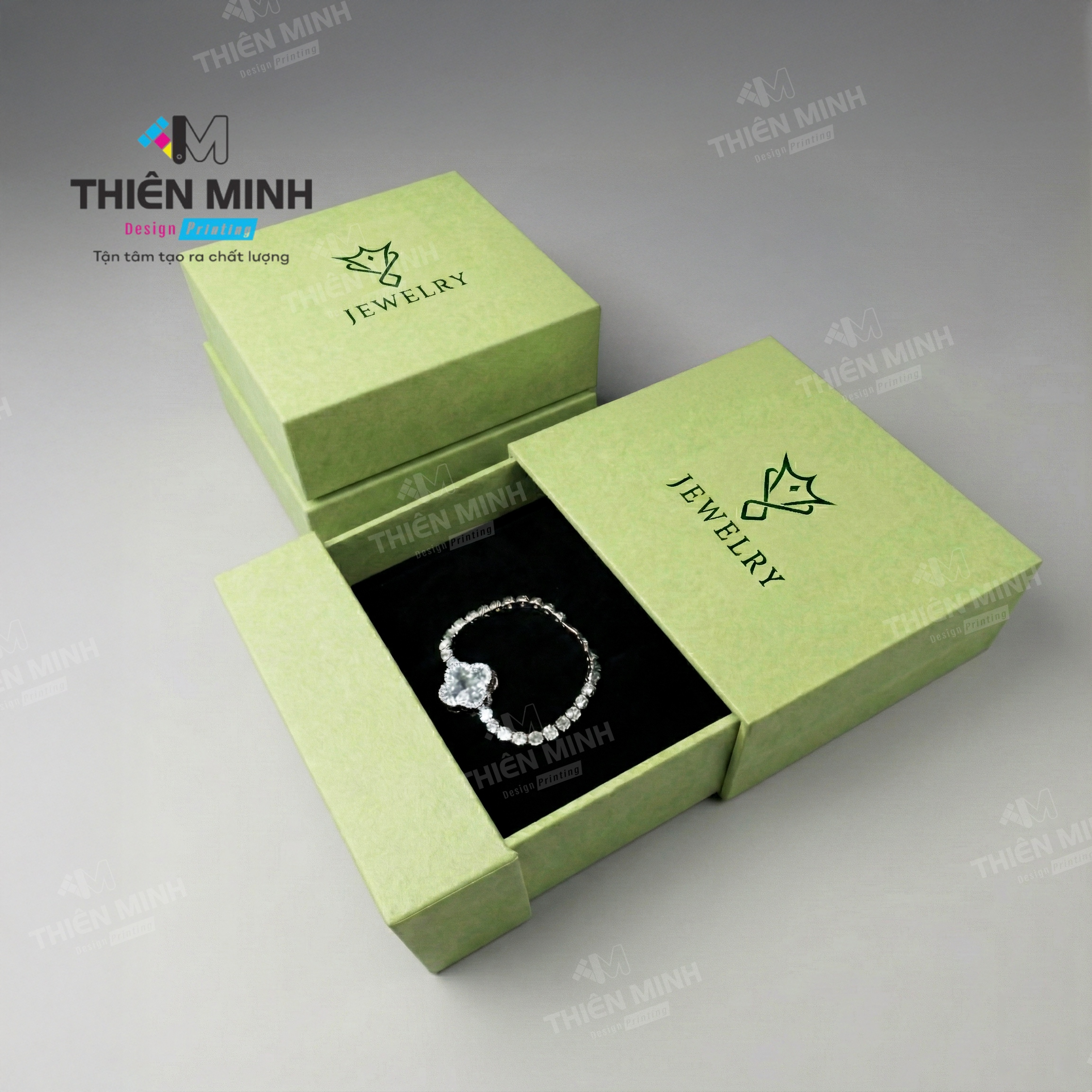 In hộp giấy làm quà tặng