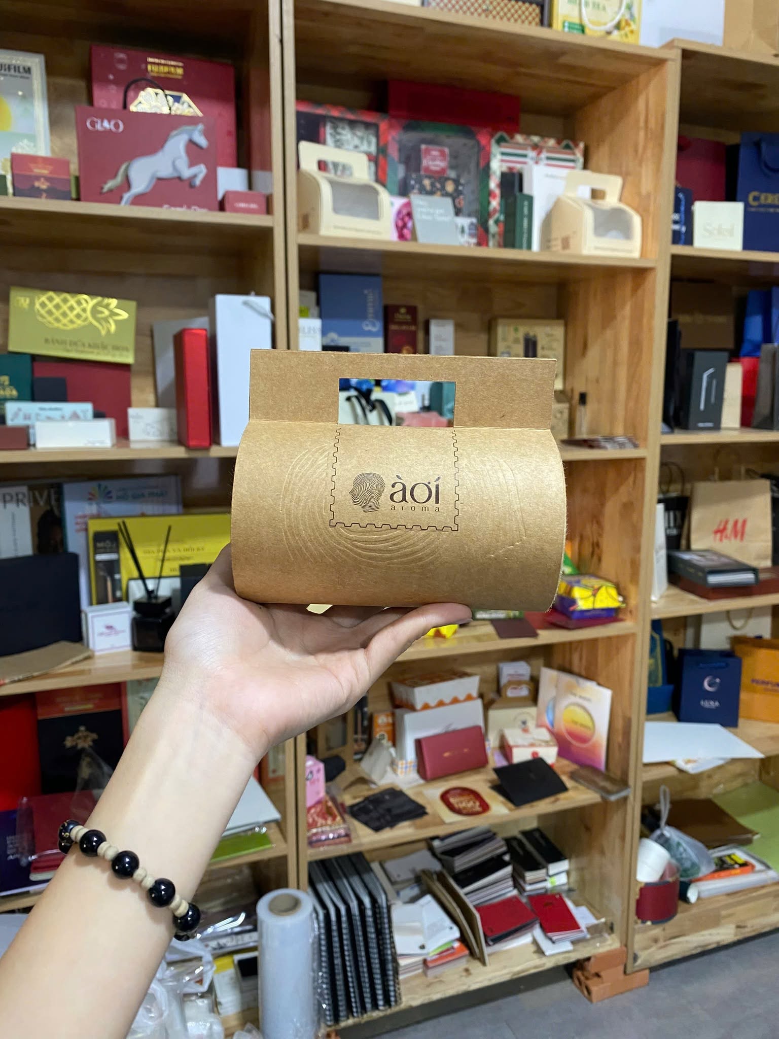 sản xuất hộp giấy theo yêu cầu