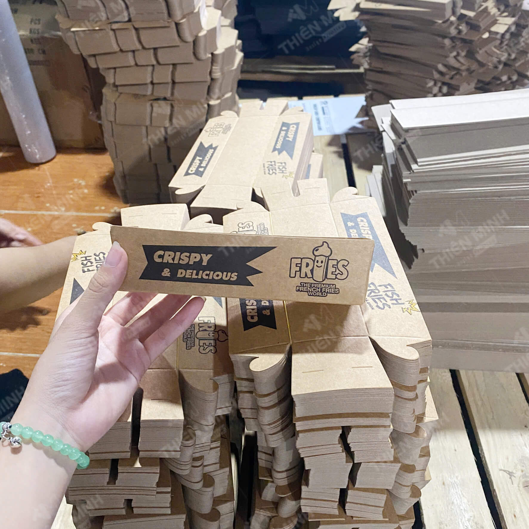 cung cấp hộp giấy kraft